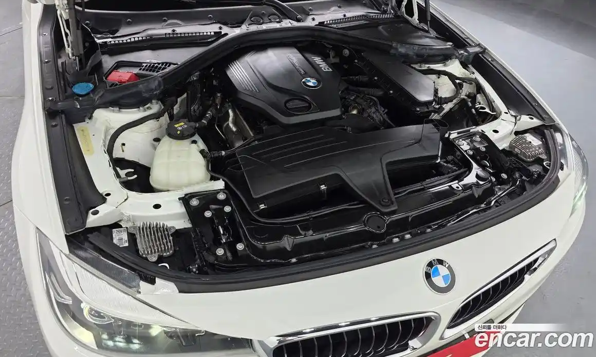 BMW 3 серия 2017 2.0 автомат (гидро), фото 6