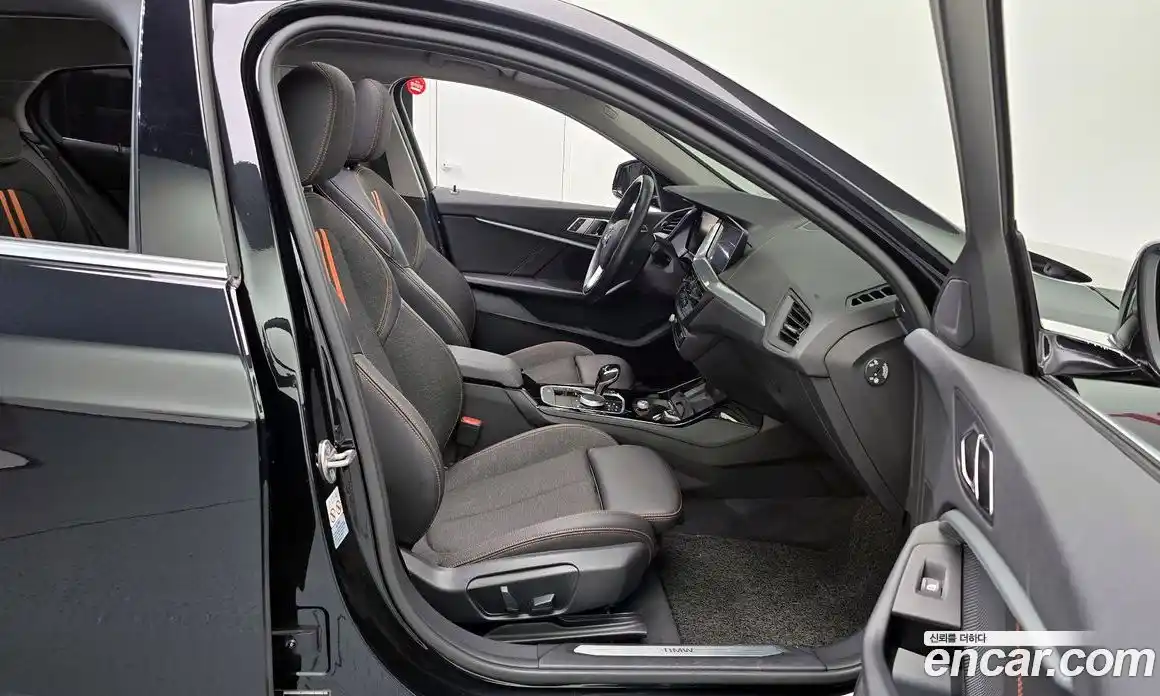 BMW 1 серия 2021 2.0 автомат (гидро), фото 11