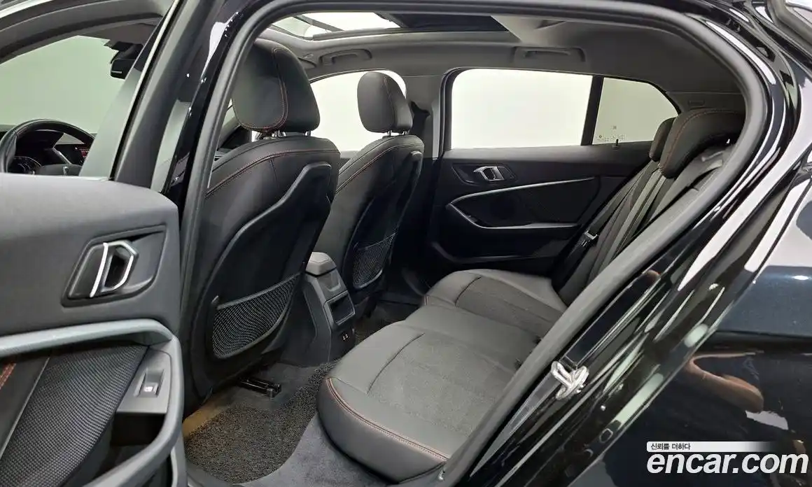 BMW 1 серия 2021 2.0 автомат (гидро), фото 12