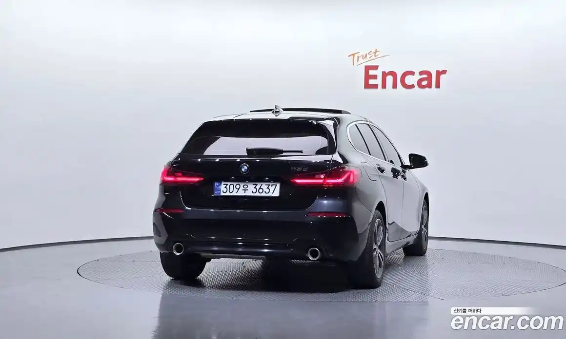 BMW 1 серия 2021 2.0 автомат (гидро), фото 4