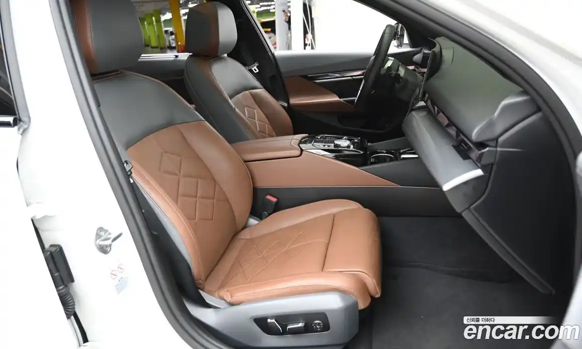 BMW 5 серия 2024 2.0 автомат (гидро), фото 11