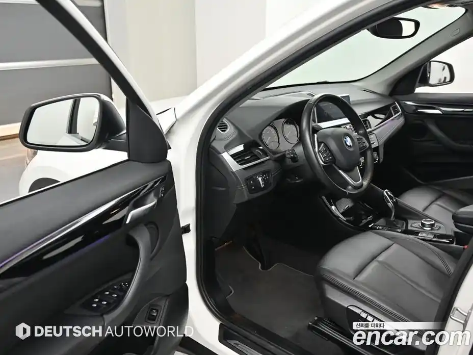 BMW X1 2022 2.0 автомат (гидро), фото 11
