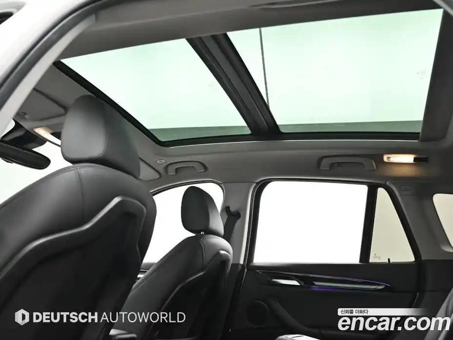BMW X1 2022 2.0 автомат (гидро), фото 18