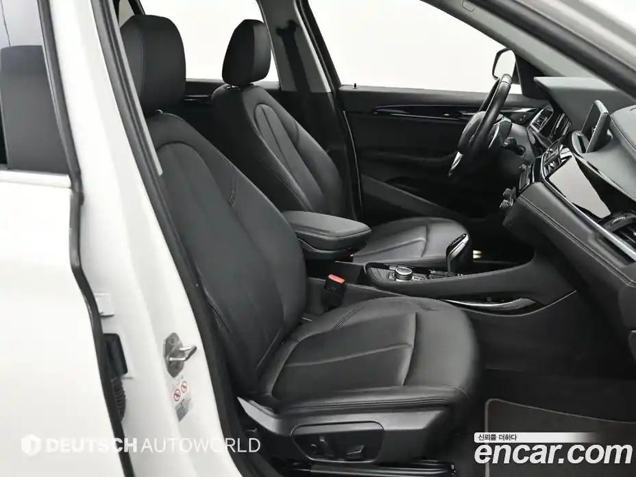 BMW X1 2022 2.0 автомат (гидро), фото 10