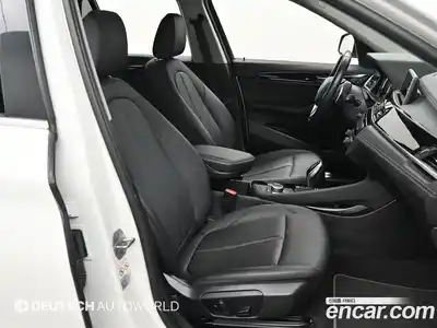 BMW X1 2022 2.0 автомат (гидро), миниатюра 10