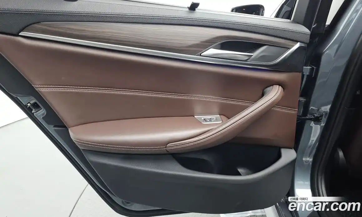BMW 5 серия 2018 2.0 автомат (гидро), фото 14