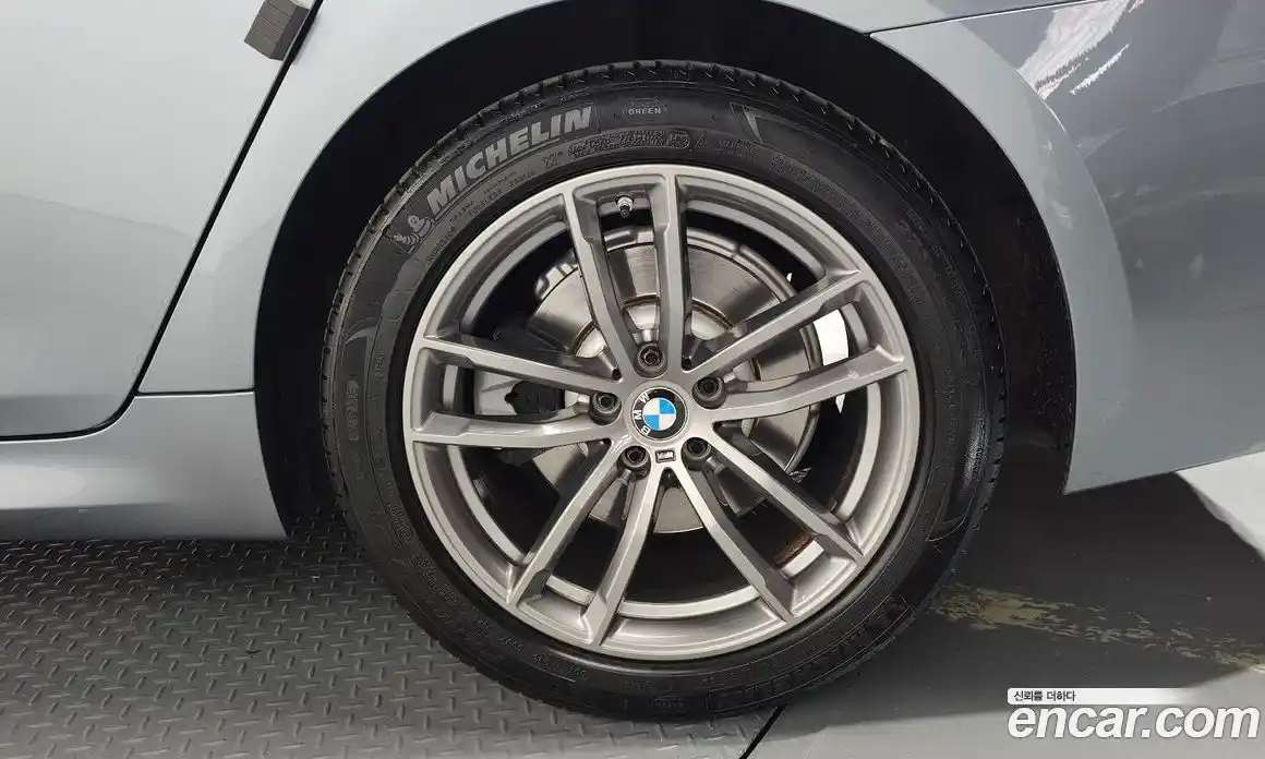 BMW 5 серия 2018 2.0 автомат (гидро), фото 6
