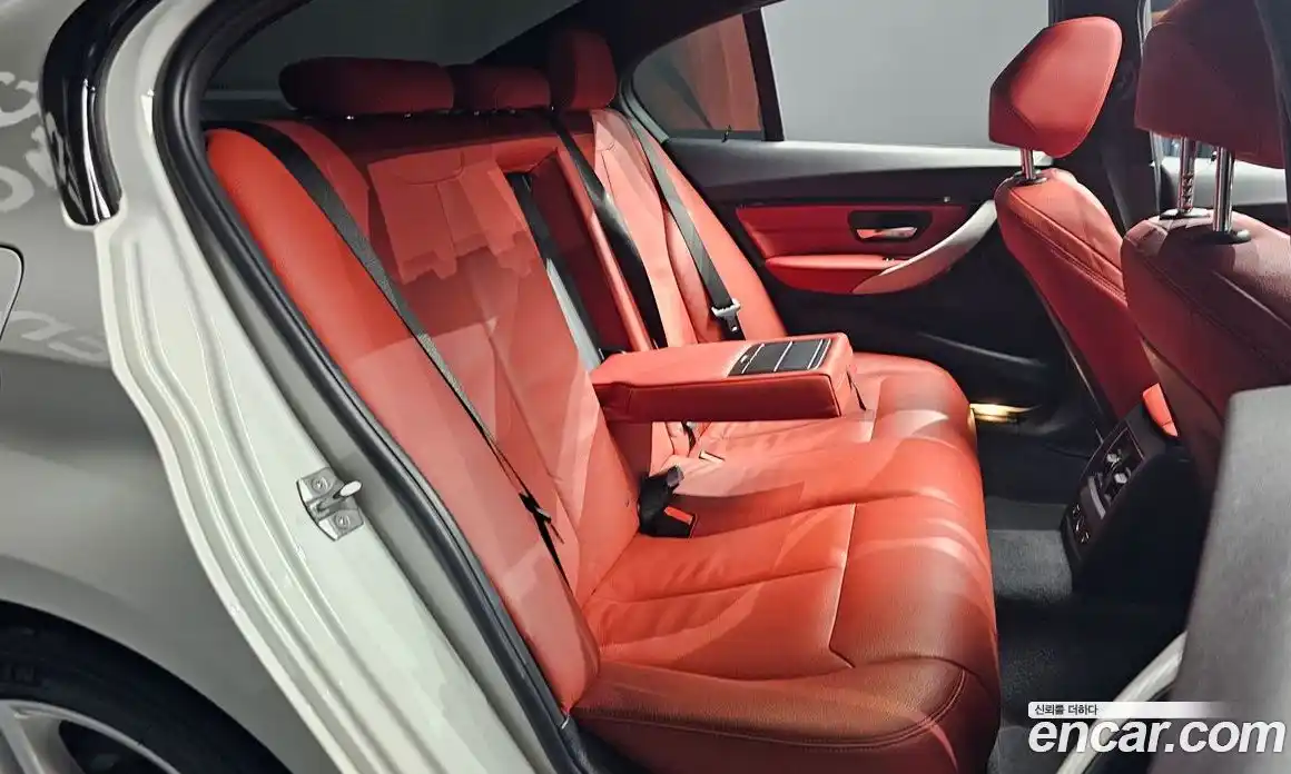 BMW 3 серия 2016 2.0 автомат (гидро), фото 12