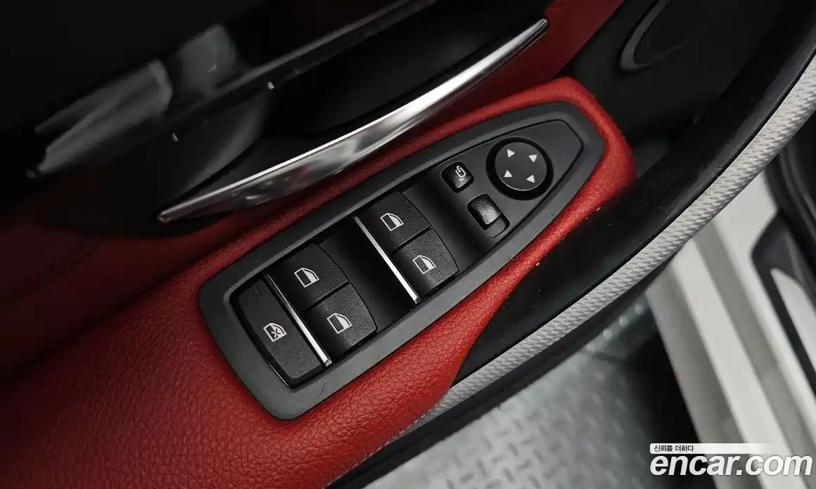BMW 3 серия 2016 2.0 автомат (гидро), фото 16