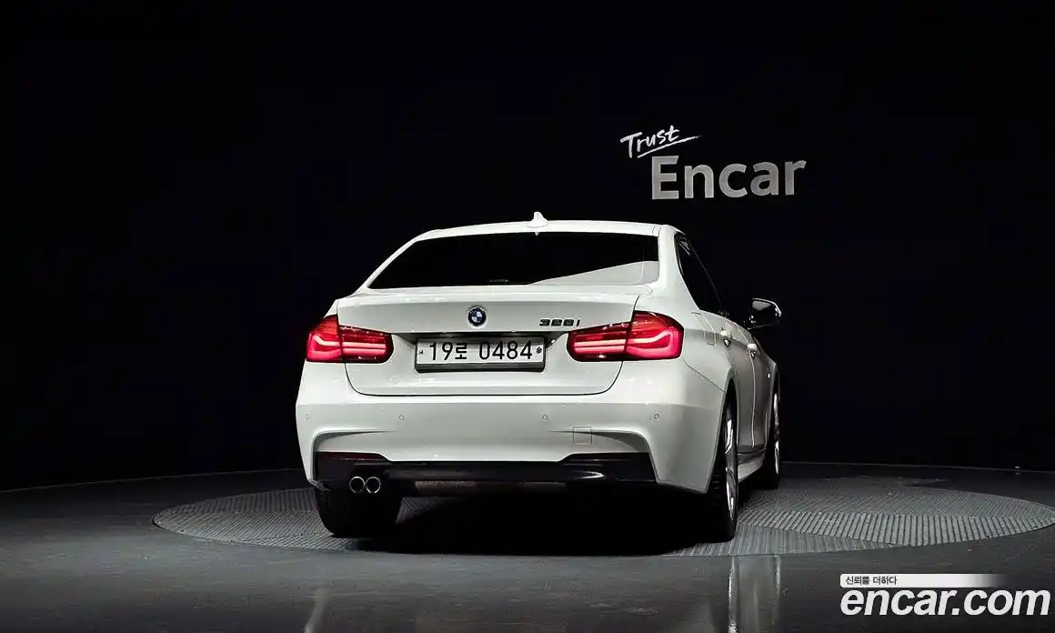 BMW 3 серия 2016 2.0 автомат (гидро), фото 4