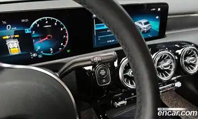 Mercedes-Benz A-Class 2021 2.0 гидро, миниатюра 12