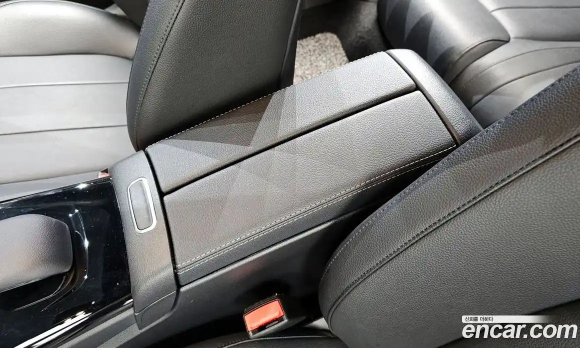Mercedes-Benz A-Class 2021 2.0 гидро, фото 28