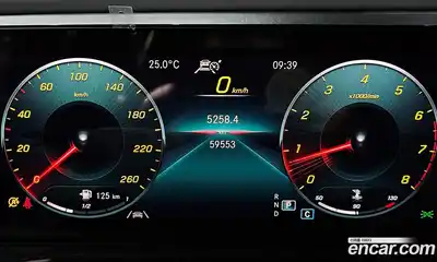 Mercedes-Benz GLB-Class 2021 2.0 гидро, миниатюра 11 Mercedes-Benz GLB-Class 2021 2.0 гидро, миниатюра 11