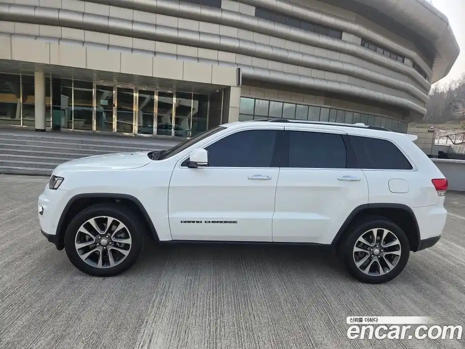 Jeep Cherokee 2017 3.6 автомат (гидро), фото 3