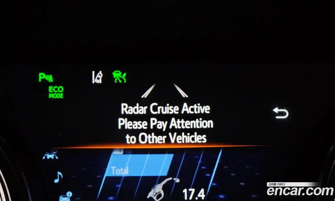 Toyota Camry 2018 2.5 гидро, фото 17