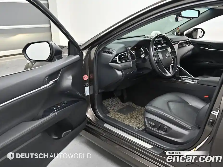 Toyota Camry 2018 2.5 гидро, фото 11