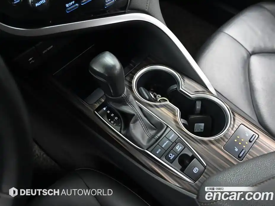 Toyota Camry 2018 2.5 гидро, фото 9