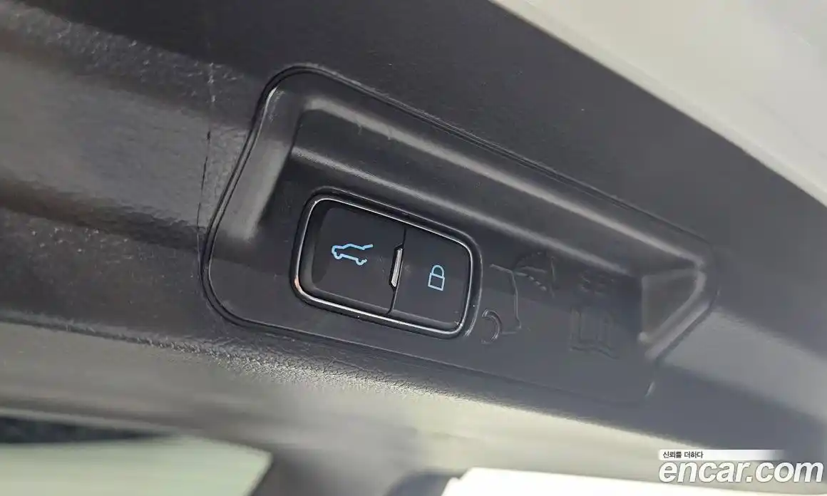 Ford Explorer 2021 3.0 автомат (гидро), фото 26