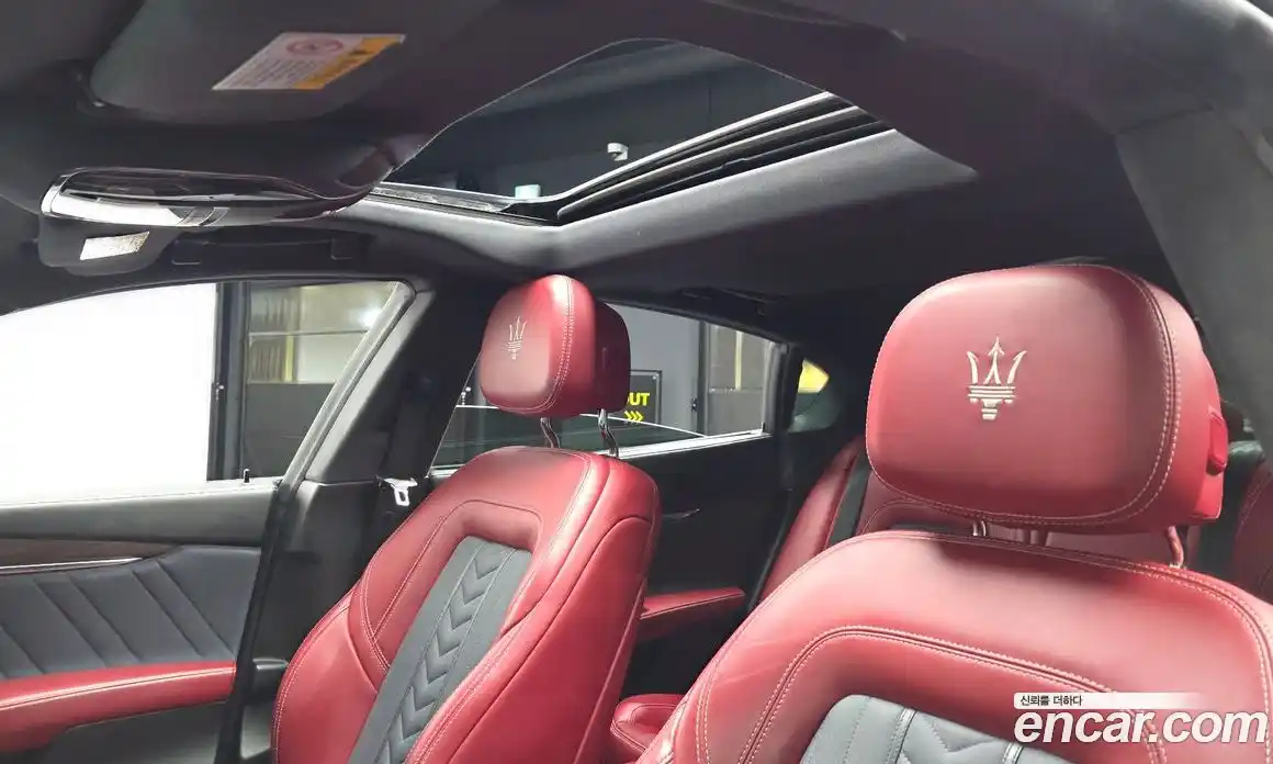 Maserati Quattroporte 2017 3.0 гидро, фото 18