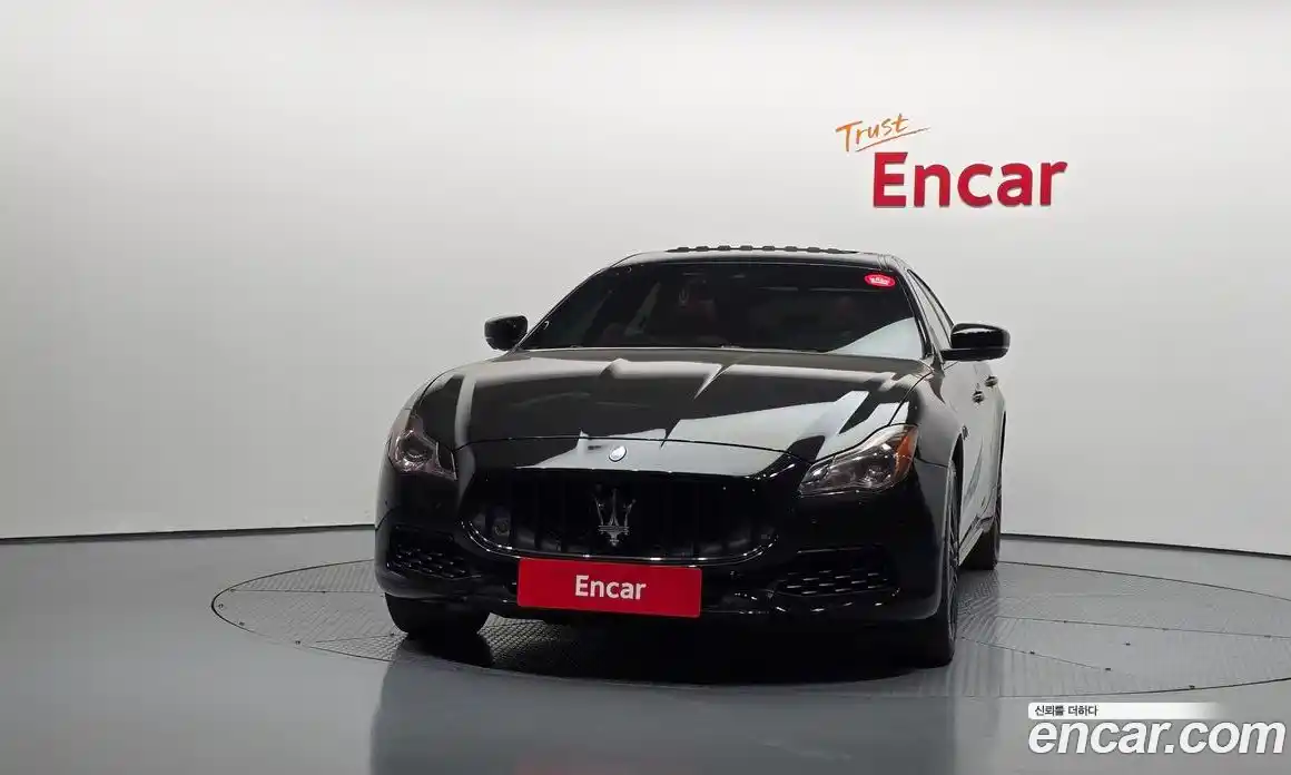 Maserati Quattroporte 2017 3.0 гидро, фото 3