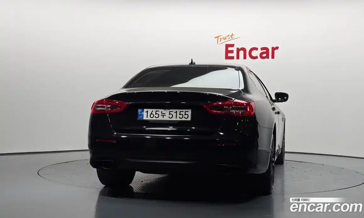 Maserati Quattroporte 2017 3.0 гидро, фото 4