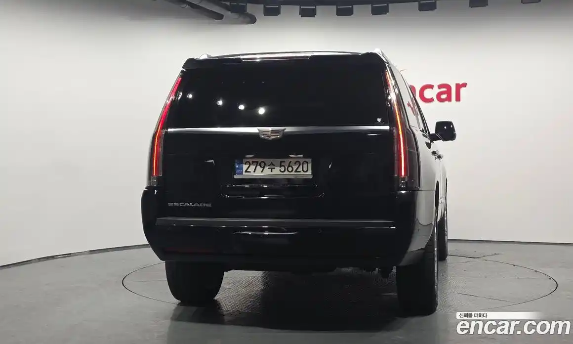 Cadillac Escalade 2020 6.2 гидро, фото 4
