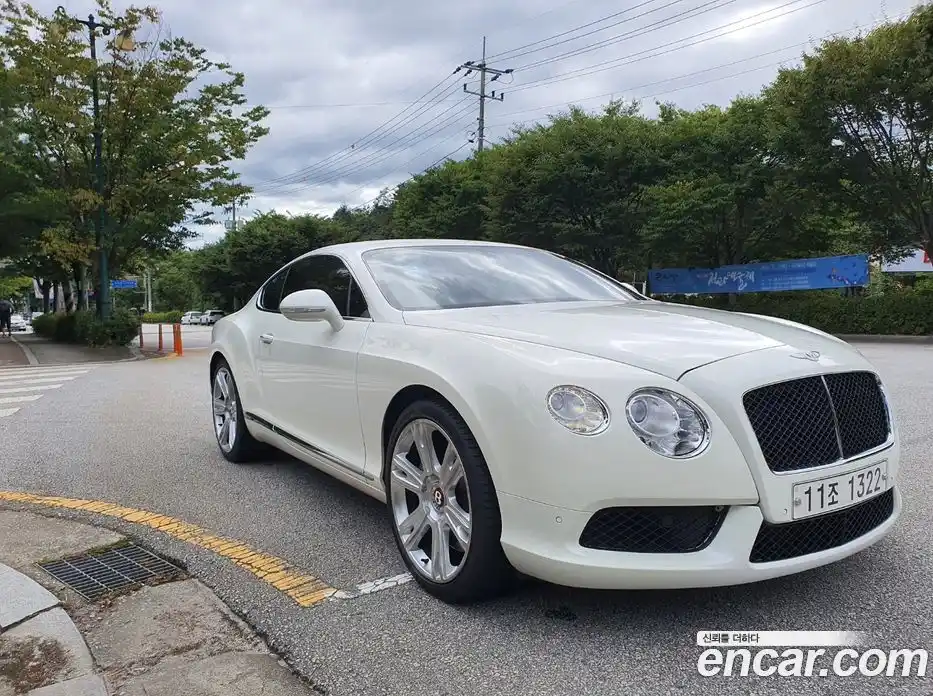 Bentley Continental 2015 4.0 гидро, фото 1