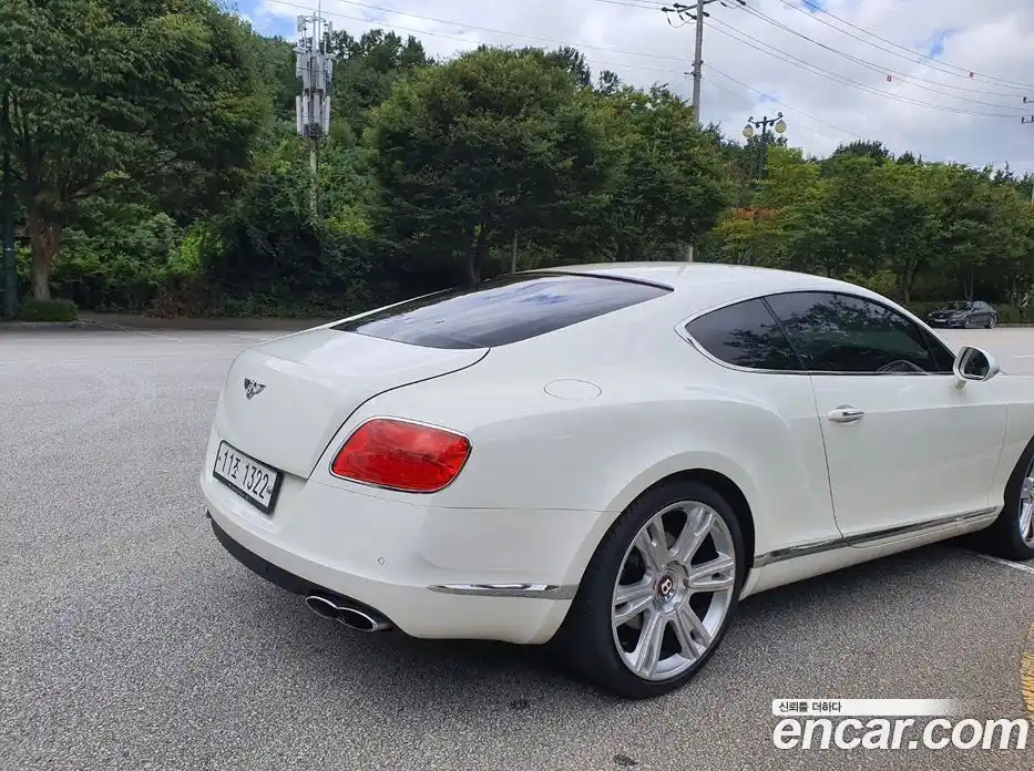 Bentley Continental 2015 4.0 гидро, фото 2