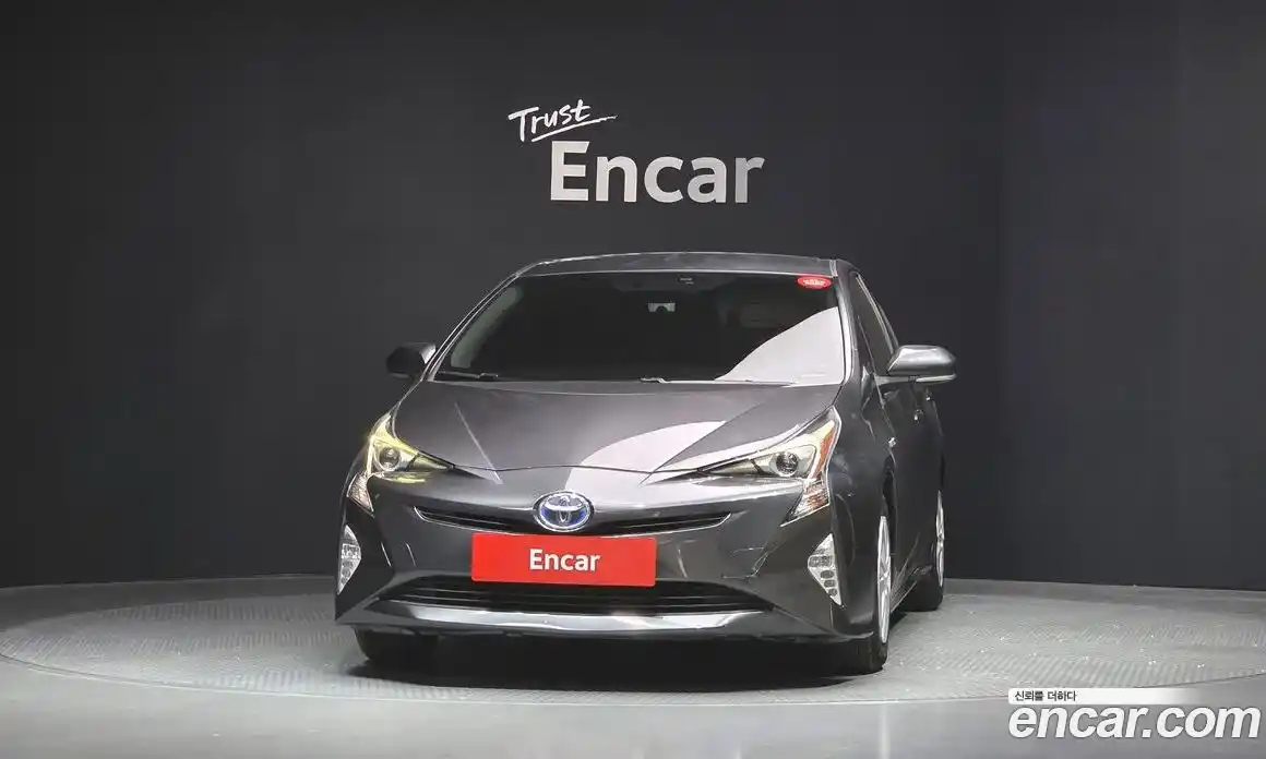 Toyota Prius 2017 1.8 гидро, фото 3