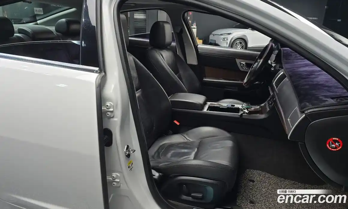 Jaguar XF 2013 2.2 гидро, фото 10