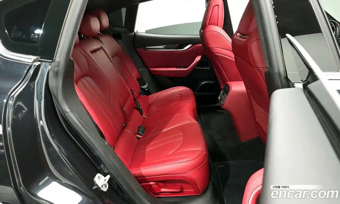 Maserati Levante 2020 3.0 гидро, фото 12