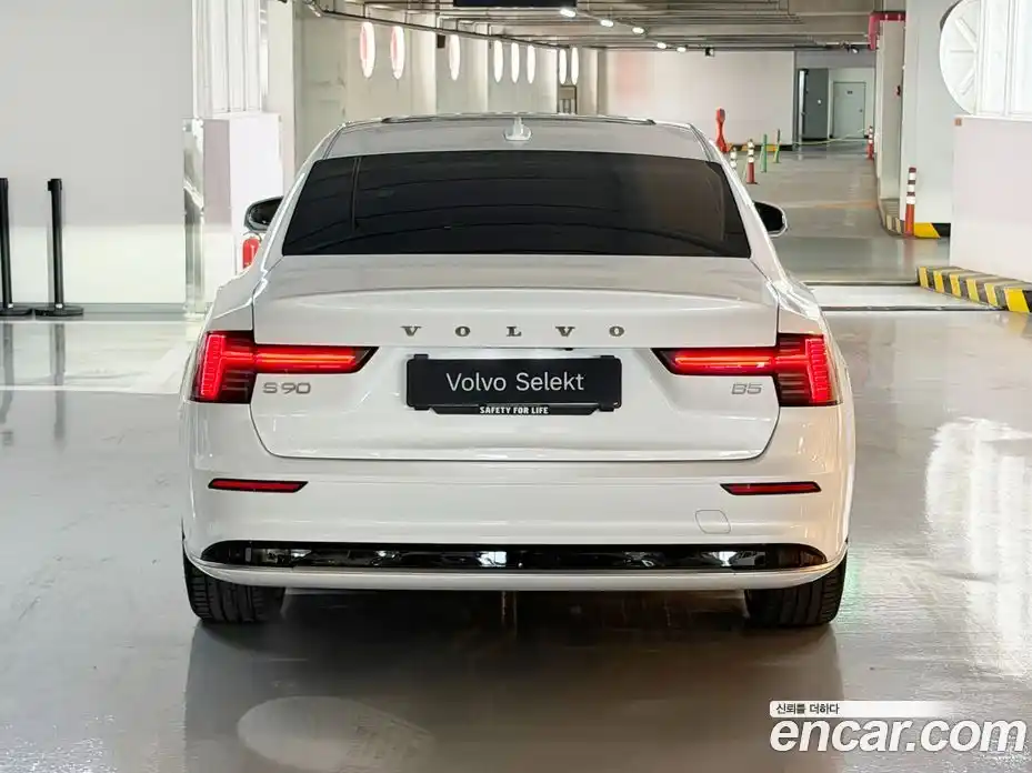 Volvo S90 2025 2.0 автомат (гидро), фото 4