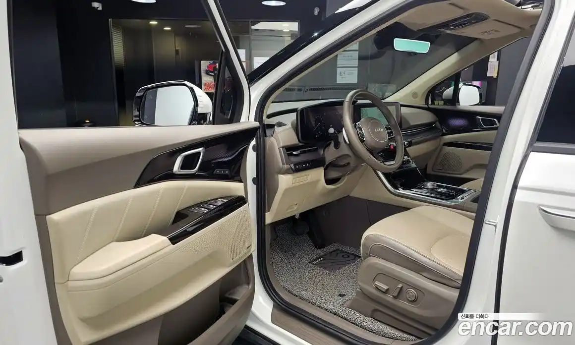 Kia Carnival 2023 2.2 автомат (гидро), фото 11