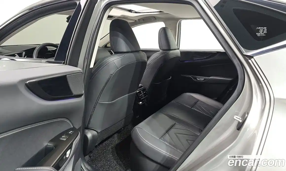 Lexus NX 2025 2.5 гидро, фото 12