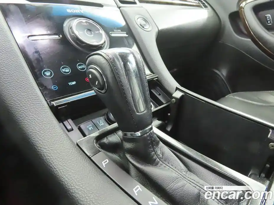 Ford Taurus 2016 2.0 автомат (гидро), фото 11
