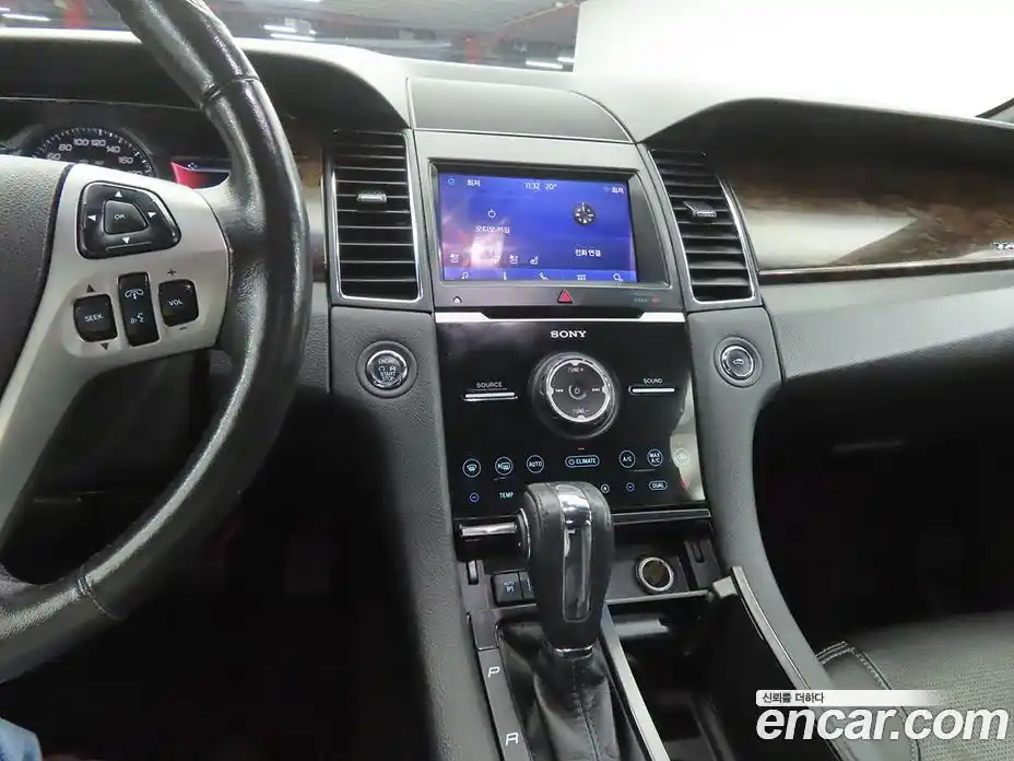 Ford Taurus 2016 2.0 автомат (гидро), фото 10