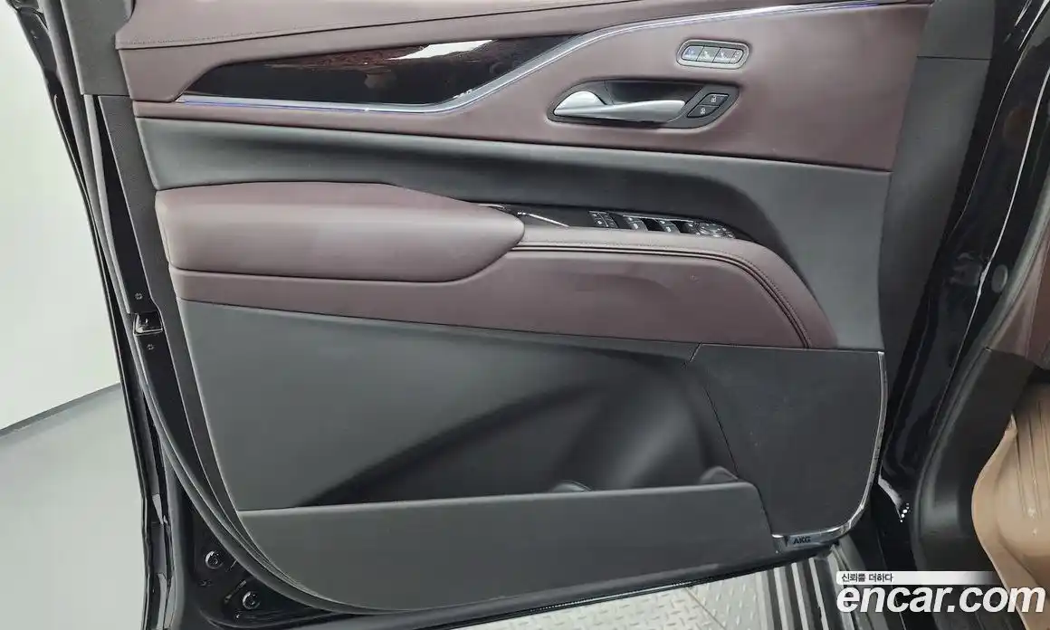 Cadillac Escalade 2024 6.2 гидро, фото 14