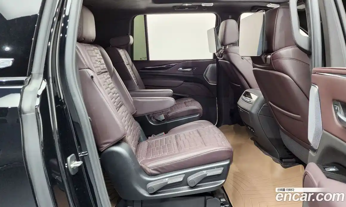 Cadillac Escalade 2024 6.2 гидро, фото 17