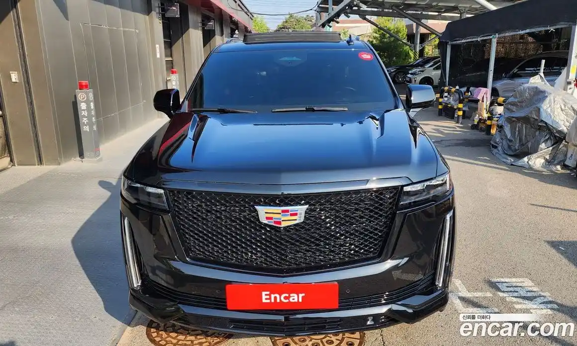 Cadillac Escalade 2024 6.2 гидро, фото 3