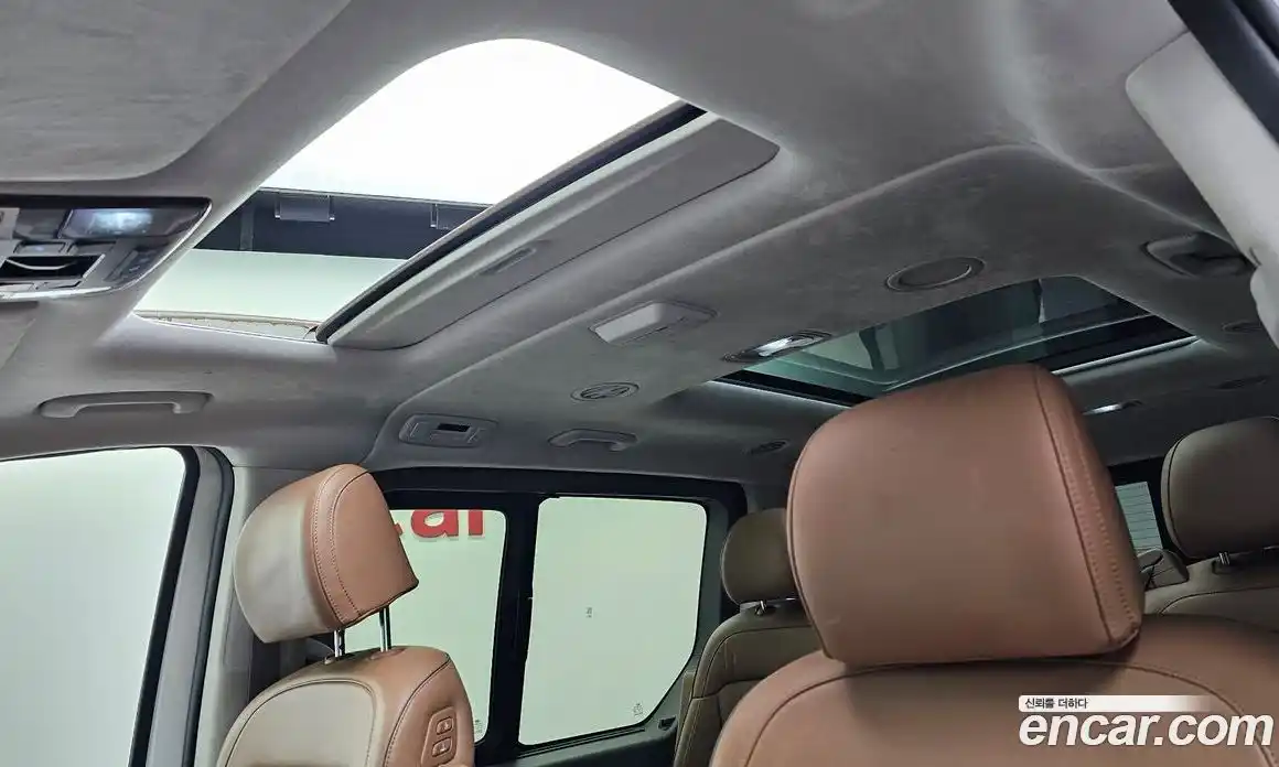 Hyundai Staria 2022 2.2 автомат (гидро), фото 25