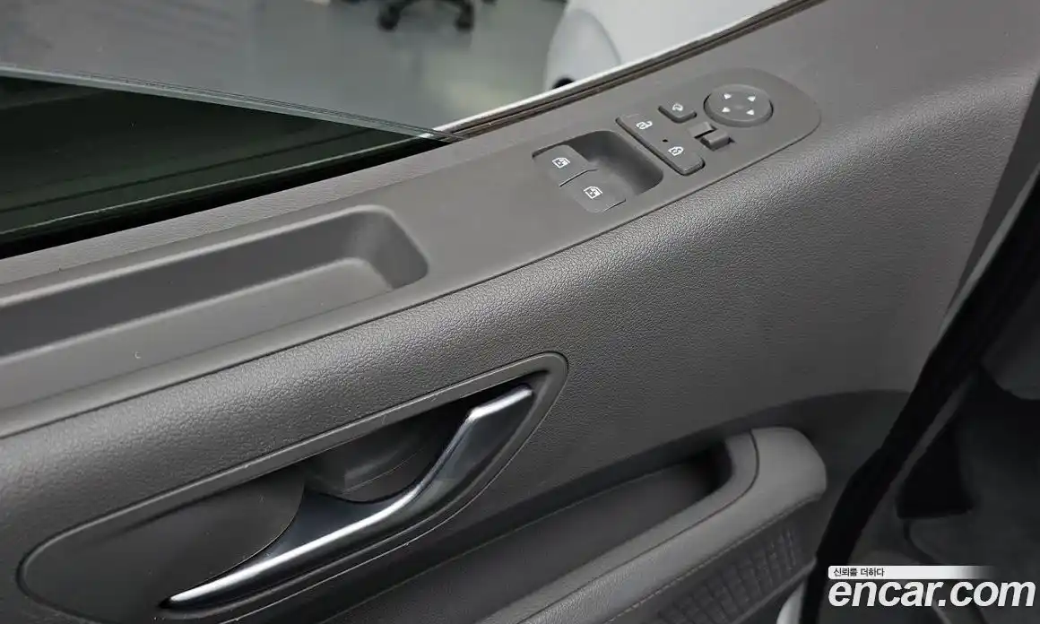 Hyundai Staria 2022 2.2 автомат (гидро), фото 30