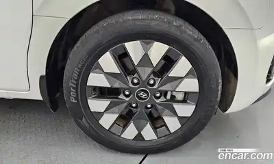 Hyundai Staria 2022 2.2 автомат (гидро), миниатюра 7