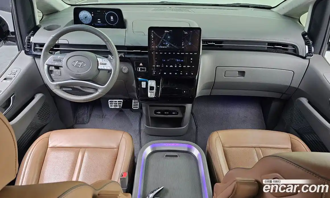 Hyundai Staria 2022 2.2 автомат (гидро), фото 10