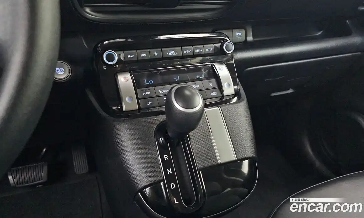 Hyundai Casper 2022 1.0 автомат (гидро), фото 12