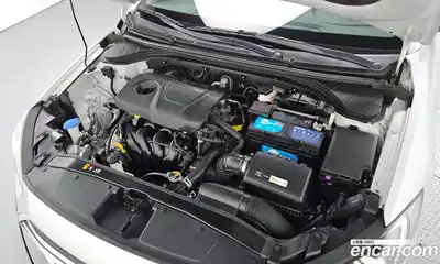 Hyundai Avante 2017 1.6 автомат (гидро), миниатюра 6