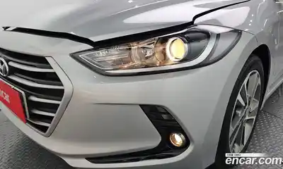 Hyundai Avante 2017 1.6 автомат (гидро), миниатюра 8