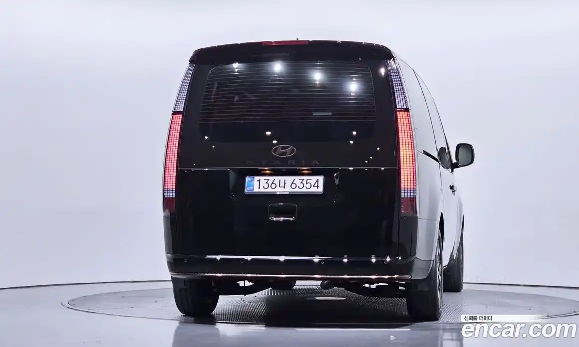 Hyundai Staria 2025 1.6 автомат (гидро), фото 4