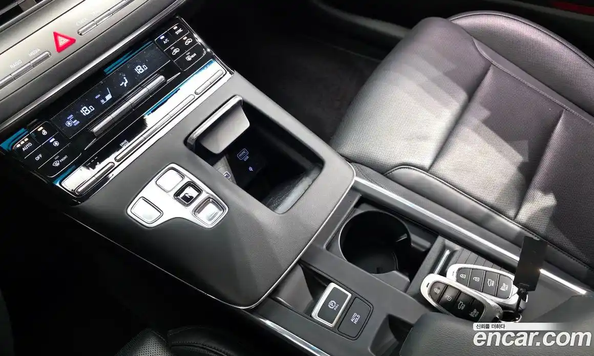 Hyundai Grandeur 2021 2.5 автомат (гидро), фото 9