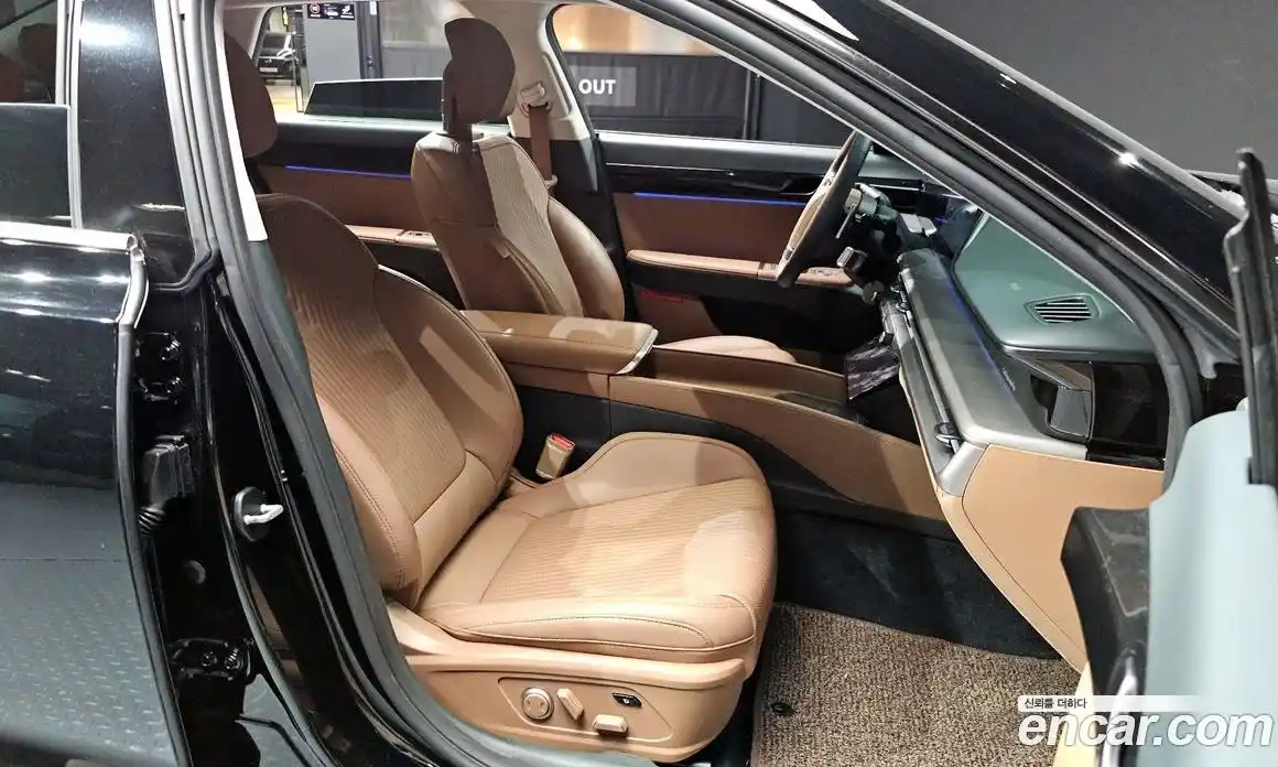 Hyundai Grandeur 2023 2.5 автомат (гидро), фото 12
