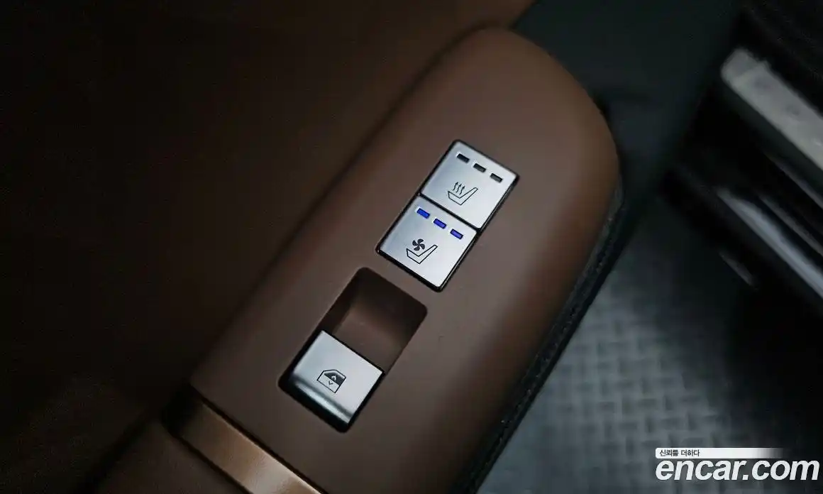 Hyundai Grandeur 2023 2.5 автомат (гидро), фото 17